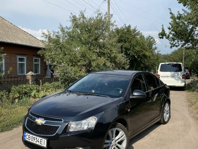 Черный Шевроле Круз, объемом двигателя 1.4 л и пробегом 228 тыс. км за 6325 $, фото 1 на Automoto.ua