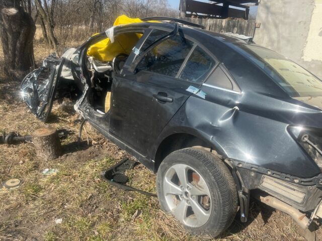 Черный Шевроле Круз, объемом двигателя 2 л и пробегом 230 тыс. км за 1800 $, фото 1 на Automoto.ua