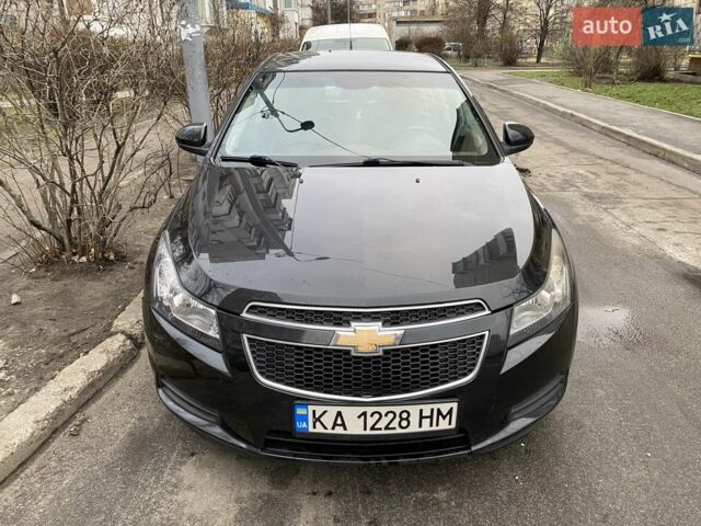 Черный Шевроле Круз, объемом двигателя 1.4 л и пробегом 205 тыс. км за 7900 $, фото 1 на Automoto.ua