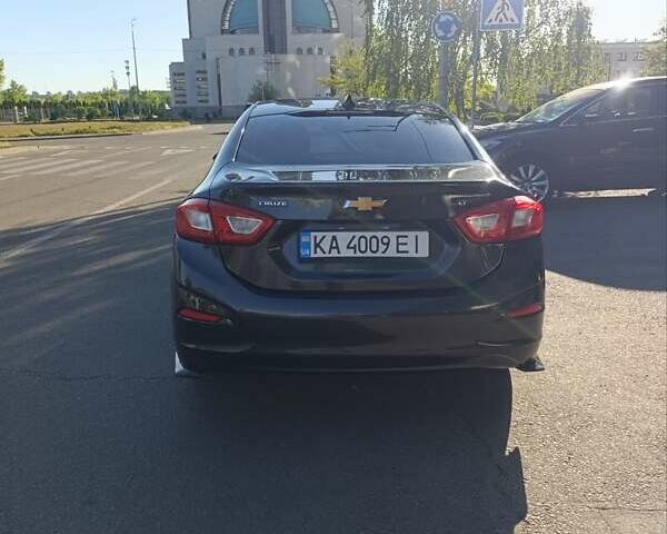 Черный Шевроле Круз, объемом двигателя 1.4 л и пробегом 180 тыс. км за 9000 $, фото 1 на Automoto.ua