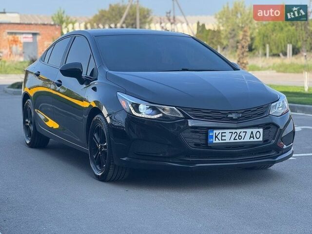 Черный Шевроле Круз, объемом двигателя 1.4 л и пробегом 181 тыс. км за 9400 $, фото 1 на Automoto.ua