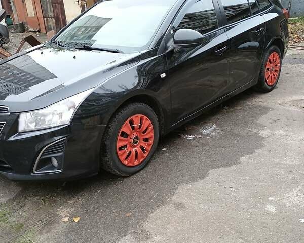 Черный Шевроле Круз, объемом двигателя 1.6 л и пробегом 187 тыс. км за 8800 $, фото 1 на Automoto.ua