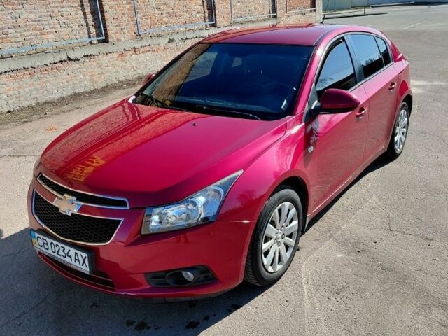 Красный Шевроле Круз, объемом двигателя 1.8 л и пробегом 97 тыс. км за 6500 $, фото 1 на Automoto.ua