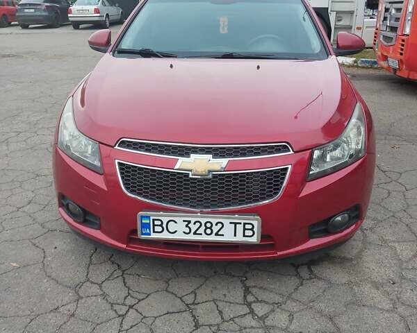 Красный Шевроле Круз, объемом двигателя 1.6 л и пробегом 310 тыс. км за 5800 $, фото 1 на Automoto.ua