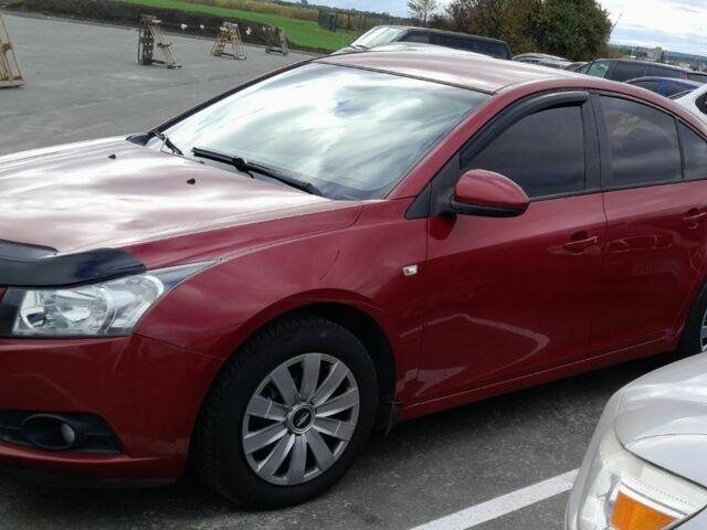 Червоний Шевроле Круз, об'ємом двигуна 1.6 л та пробігом 202 тис. км за 6500 $, фото 1 на Automoto.ua