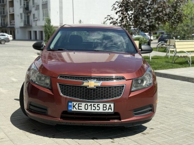 Красный Шевроле Круз, объемом двигателя 1.8 л и пробегом 287 тыс. км за 5500 $, фото 1 на Automoto.ua