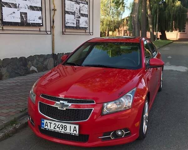 Красный Шевроле Круз, объемом двигателя 1.36 л и пробегом 226 тыс. км за 6499 $, фото 1 на Automoto.ua