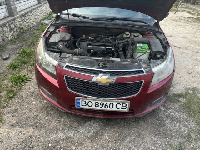 Красный Шевроле Круз, объемом двигателя 1.4 л и пробегом 23 тыс. км за 5500 $, фото 1 на Automoto.ua