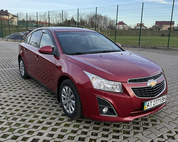 Красный Шевроле Круз, объемом двигателя 1.8 л и пробегом 200 тыс. км за 6450 $, фото 1 на Automoto.ua