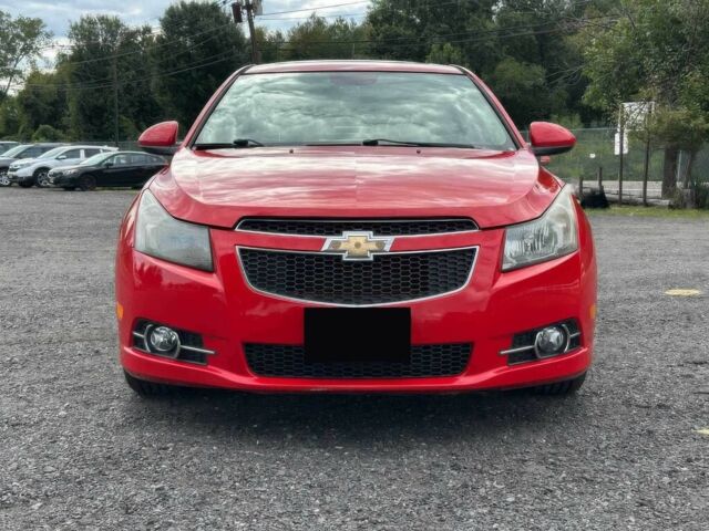 Красный Шевроле Круз, объемом двигателя 1.4 л и пробегом 87 тыс. км за 8000 $, фото 1 на Automoto.ua