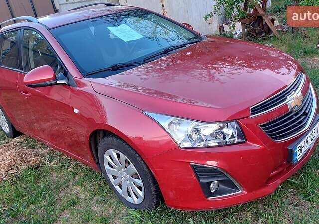 Красный Шевроле Круз, объемом двигателя 1.6 л и пробегом 122 тыс. км за 7500 $, фото 1 на Automoto.ua