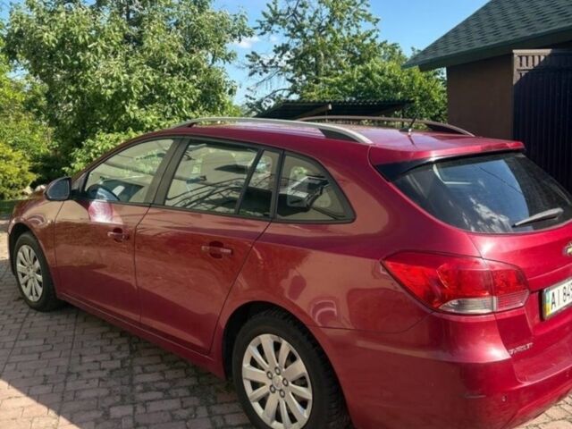 Красный Шевроле Круз, объемом двигателя 1.8 л и пробегом 195 тыс. км за 6200 $, фото 1 на Automoto.ua