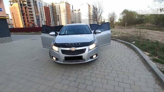 Шевроле Круз, объемом двигателя 0 л и пробегом 194 тыс. км за 7800 $, фото 1 на Automoto.ua