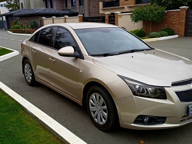 Шевроле Круз, объемом двигателя 1.8 л и пробегом 182 тыс. км за 6700 $, фото 1 на Automoto.ua