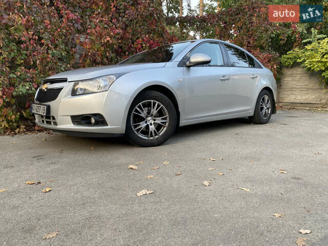 Шевроле Круз, об'ємом двигуна 1.6 л та пробігом 221 тис. км за 7799 $, фото 1 на Automoto.ua