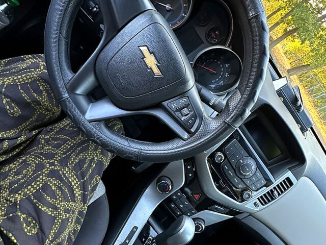Шевроле Круз, об'ємом двигуна 1.8 л та пробігом 140 тис. км за 6500 $, фото 1 на Automoto.ua