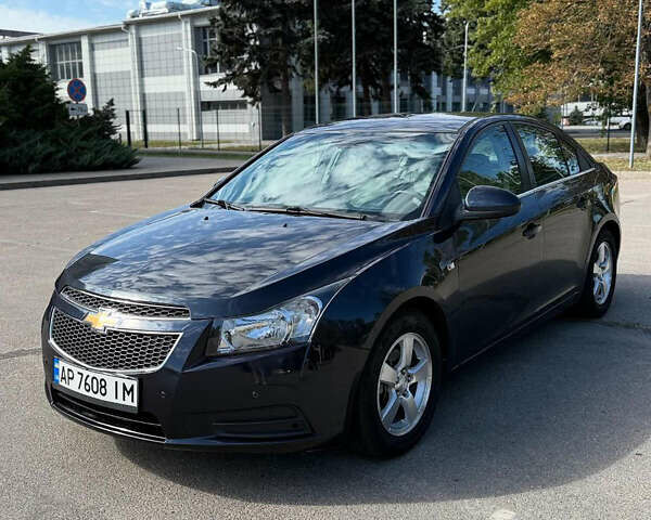 Шевроле Круз, объемом двигателя 1.4 л и пробегом 112 тыс. км за 7200 $, фото 1 на Automoto.ua