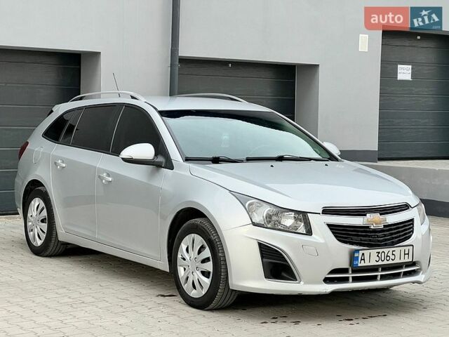 Шевроле Круз, объемом двигателя 1.6 л и пробегом 249 тыс. км за 6000 $, фото 1 на Automoto.ua