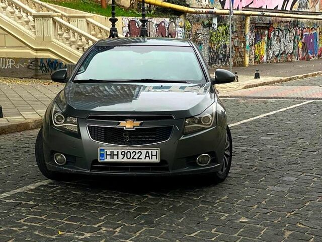 Сірий Шевроле Круз, об'ємом двигуна 1.8 л та пробігом 135 тис. км за 6500 $, фото 1 на Automoto.ua