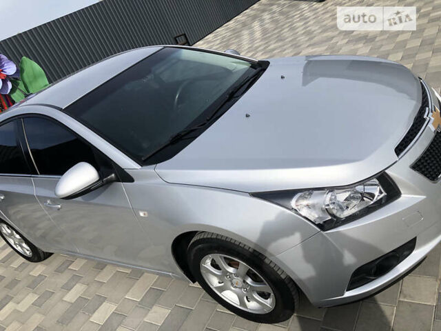 Сірий Шевроле Круз, об'ємом двигуна 1.69 л та пробігом 185 тис. км за 7700 $, фото 1 на Automoto.ua