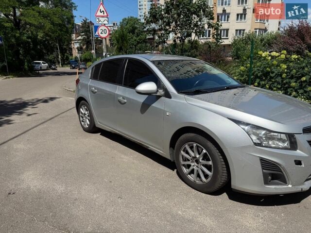 Сірий Шевроле Круз, об'ємом двигуна 2 л та пробігом 204 тис. км за 6000 $, фото 1 на Automoto.ua