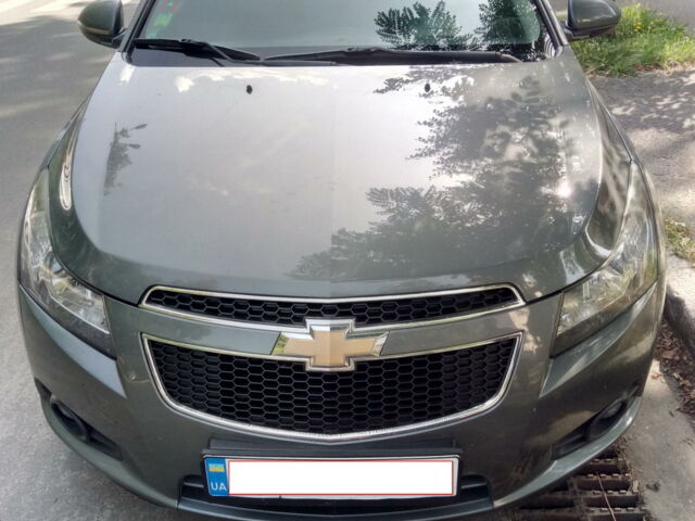 Сірий Шевроле Круз, об'ємом двигуна 1.7 л та пробігом 195 тис. км за 8500 $, фото 1 на Automoto.ua
