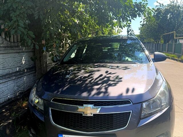 Серый Шевроле Круз, объемом двигателя 2 л и пробегом 232 тыс. км за 6700 $, фото 1 на Automoto.ua