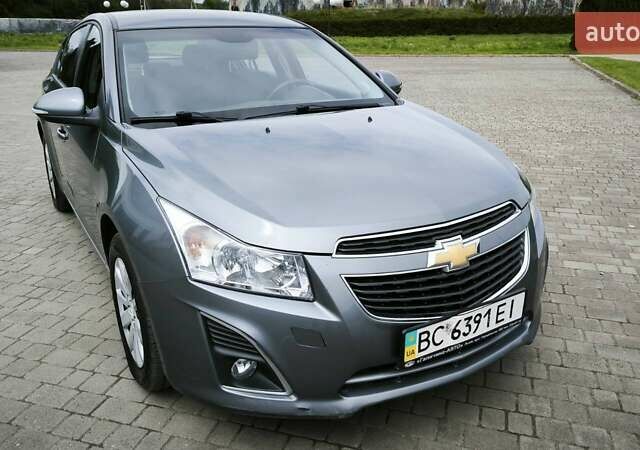 Серый Шевроле Круз, объемом двигателя 1.8 л и пробегом 137 тыс. км за 7700 $, фото 1 на Automoto.ua