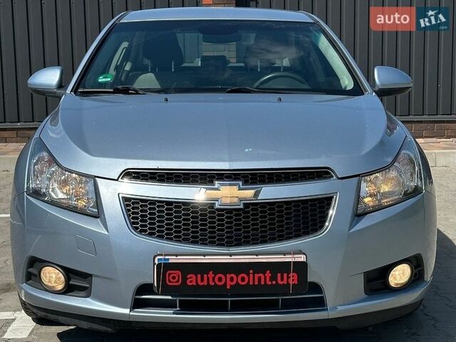 Сірий Шевроле Круз, об'ємом двигуна 1.6 л та пробігом 253 тис. км за 5400 $, фото 1 на Automoto.ua