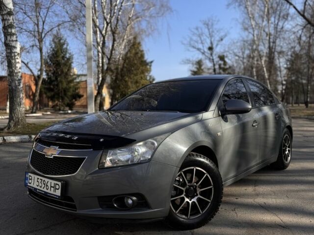Сірий Шевроле Круз, об'ємом двигуна 2 л та пробігом 225 тис. км за 7000 $, фото 1 на Automoto.ua