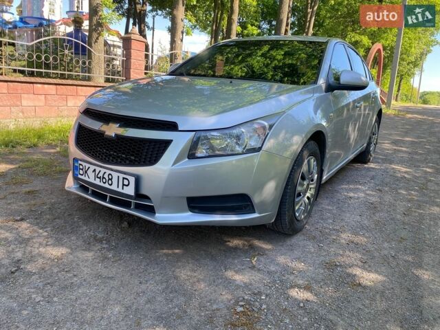 Сірий Шевроле Круз, об'ємом двигуна 1.6 л та пробігом 191 тис. км за 4000 $, фото 1 на Automoto.ua