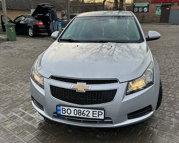 Серый Шевроле Круз, объемом двигателя 1.6 л и пробегом 174 тыс. км за 6700 $, фото 1 на Automoto.ua