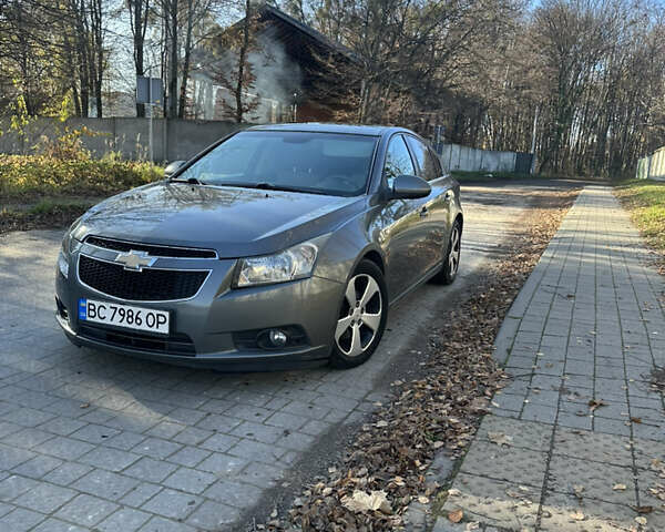 Серый Шевроле Круз, объемом двигателя 1.99 л и пробегом 196 тыс. км за 7200 $, фото 1 на Automoto.ua