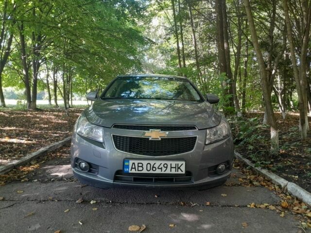 Сірий Шевроле Круз, об'ємом двигуна 2 л та пробігом 246 тис. км за 7600 $, фото 1 на Automoto.ua