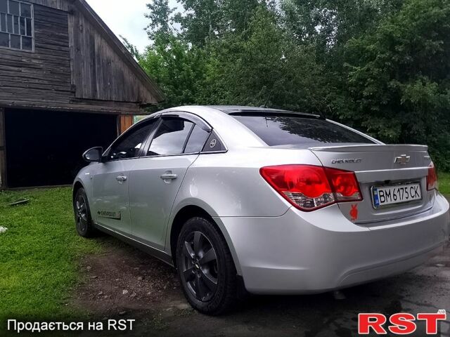 Серый Шевроле Круз, объемом двигателя 1.8 л и пробегом 219 тыс. км за 6000 $, фото 1 на Automoto.ua
