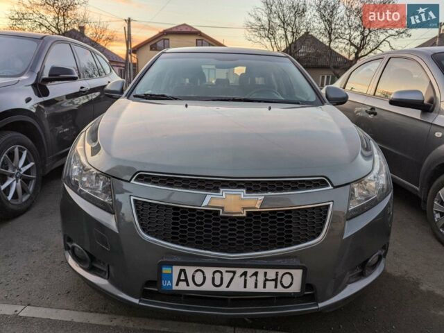 Серый Шевроле Круз, объемом двигателя 1.8 л и пробегом 142 тыс. км за 6700 $, фото 1 на Automoto.ua