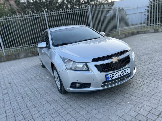 Серый Шевроле Круз, объемом двигателя 1.6 л и пробегом 215 тыс. км за 5350 $, фото 1 на Automoto.ua