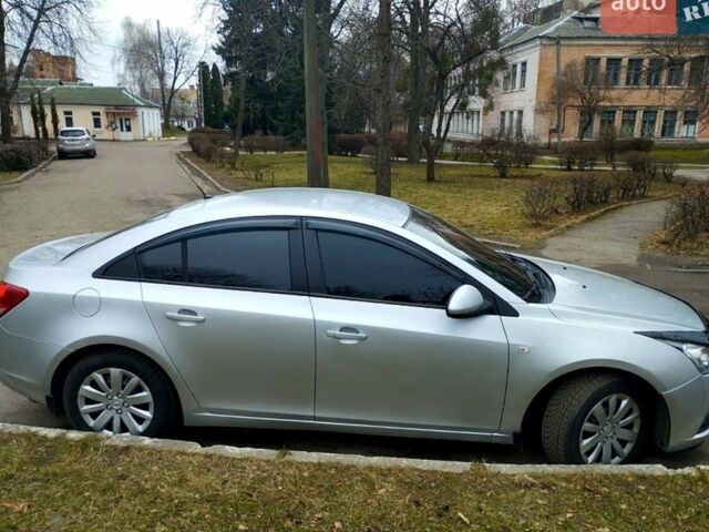 Сірий Шевроле Круз, об'ємом двигуна 1.8 л та пробігом 186 тис. км за 4900 $, фото 1 на Automoto.ua