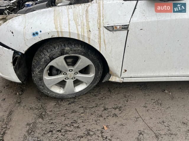 Серый Шевроле Круз, объемом двигателя 1.8 л и пробегом 205 тыс. км за 3300 $, фото 1 на Automoto.ua