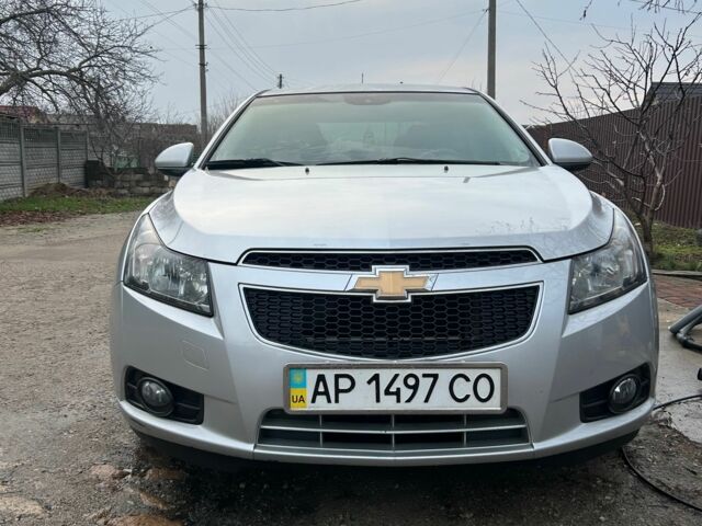 Серый Шевроле Круз, объемом двигателя 1.8 л и пробегом 197 тыс. км за 6500 $, фото 1 на Automoto.ua