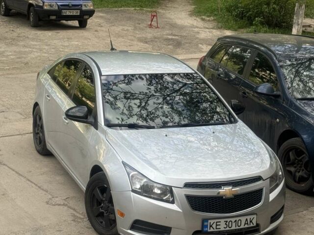 Серый Шевроле Круз, объемом двигателя 1.4 л и пробегом 187 тыс. км за 7300 $, фото 1 на Automoto.ua