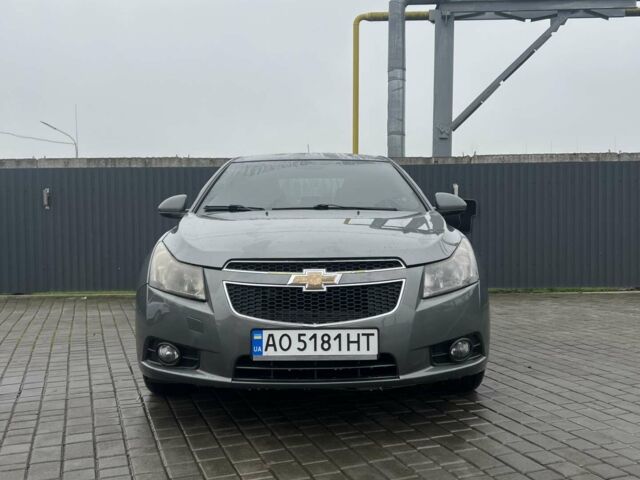 Сірий Шевроле Круз, об'ємом двигуна 1.8 л та пробігом 258 тис. км за 5800 $, фото 1 на Automoto.ua