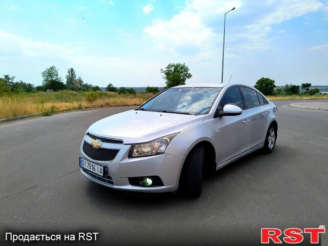 Сірий Шевроле Круз, об'ємом двигуна 1.8 л та пробігом 190 тис. км за 5200 $, фото 1 на Automoto.ua