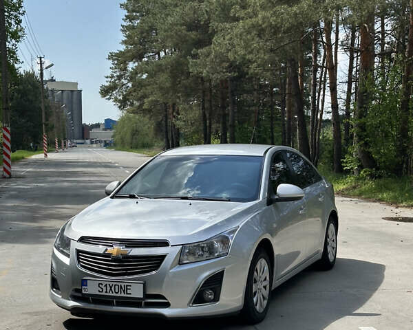 Сірий Шевроле Круз, об'ємом двигуна 1.6 л та пробігом 170 тис. км за 7399 $, фото 1 на Automoto.ua