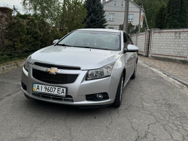 Серый Шевроле Круз, объемом двигателя 1.6 л и пробегом 174 тыс. км за 7500 $, фото 1 на Automoto.ua