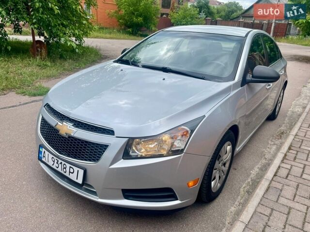 Сірий Шевроле Круз, об'ємом двигуна 1.8 л та пробігом 195 тис. км за 6800 $, фото 1 на Automoto.ua