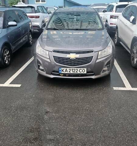 Серый Шевроле Круз, объемом двигателя 2 л и пробегом 190 тыс. км за 8500 $, фото 1 на Automoto.ua