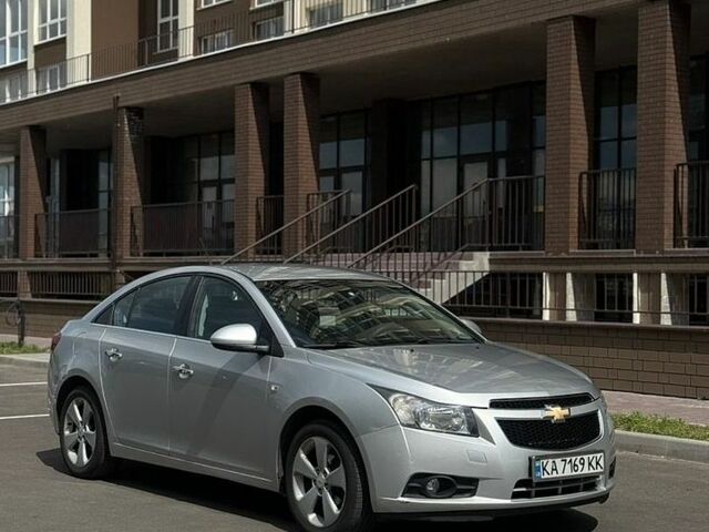 Сірий Шевроле Круз, об'ємом двигуна 1.8 л та пробігом 195 тис. км за 5999 $, фото 1 на Automoto.ua