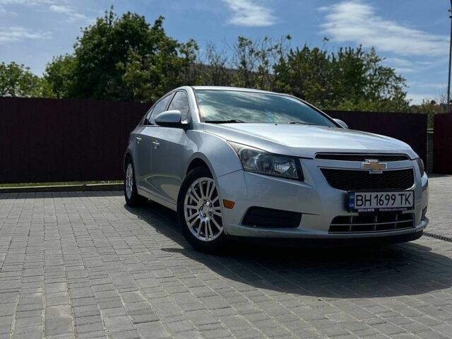 Серый Шевроле Круз, объемом двигателя 1.4 л и пробегом 275 тыс. км за 6300 $, фото 1 на Automoto.ua