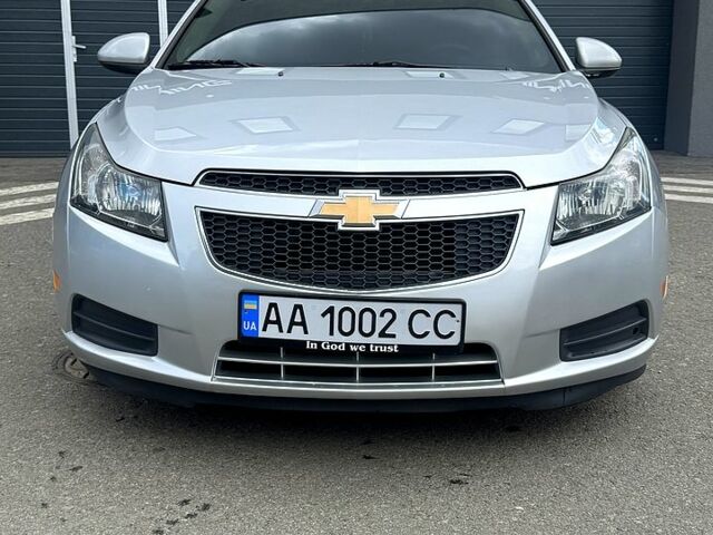 Сірий Шевроле Круз, об'ємом двигуна 1.8 л та пробігом 260 тис. км за 5600 $, фото 1 на Automoto.ua